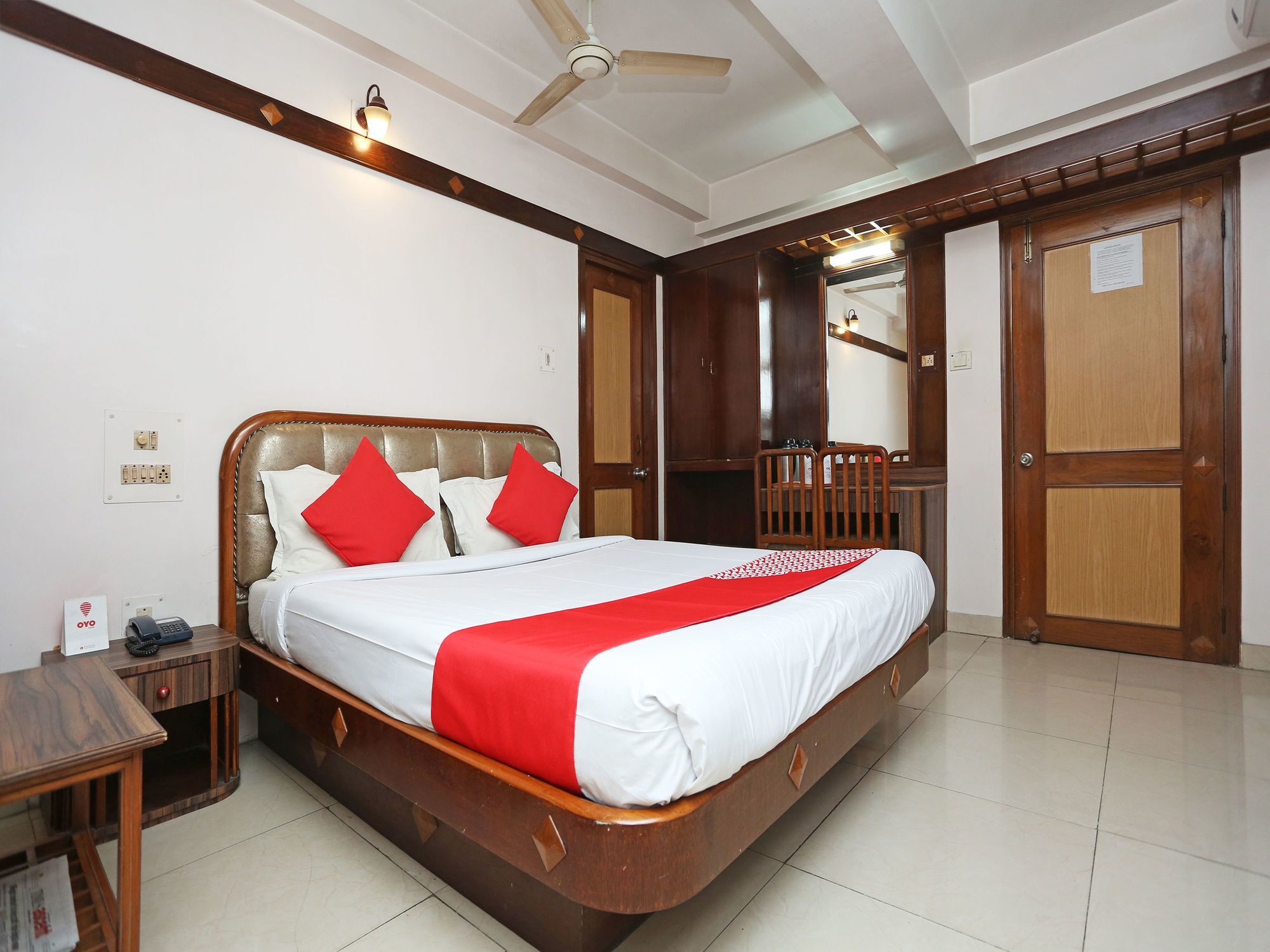Hotel Amrit Regency Guwahati Luaran gambar