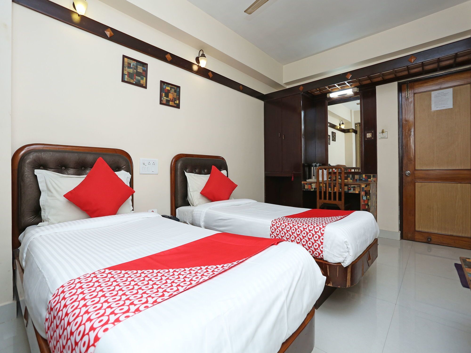 Hotel Amrit Regency Guwahati Luaran gambar